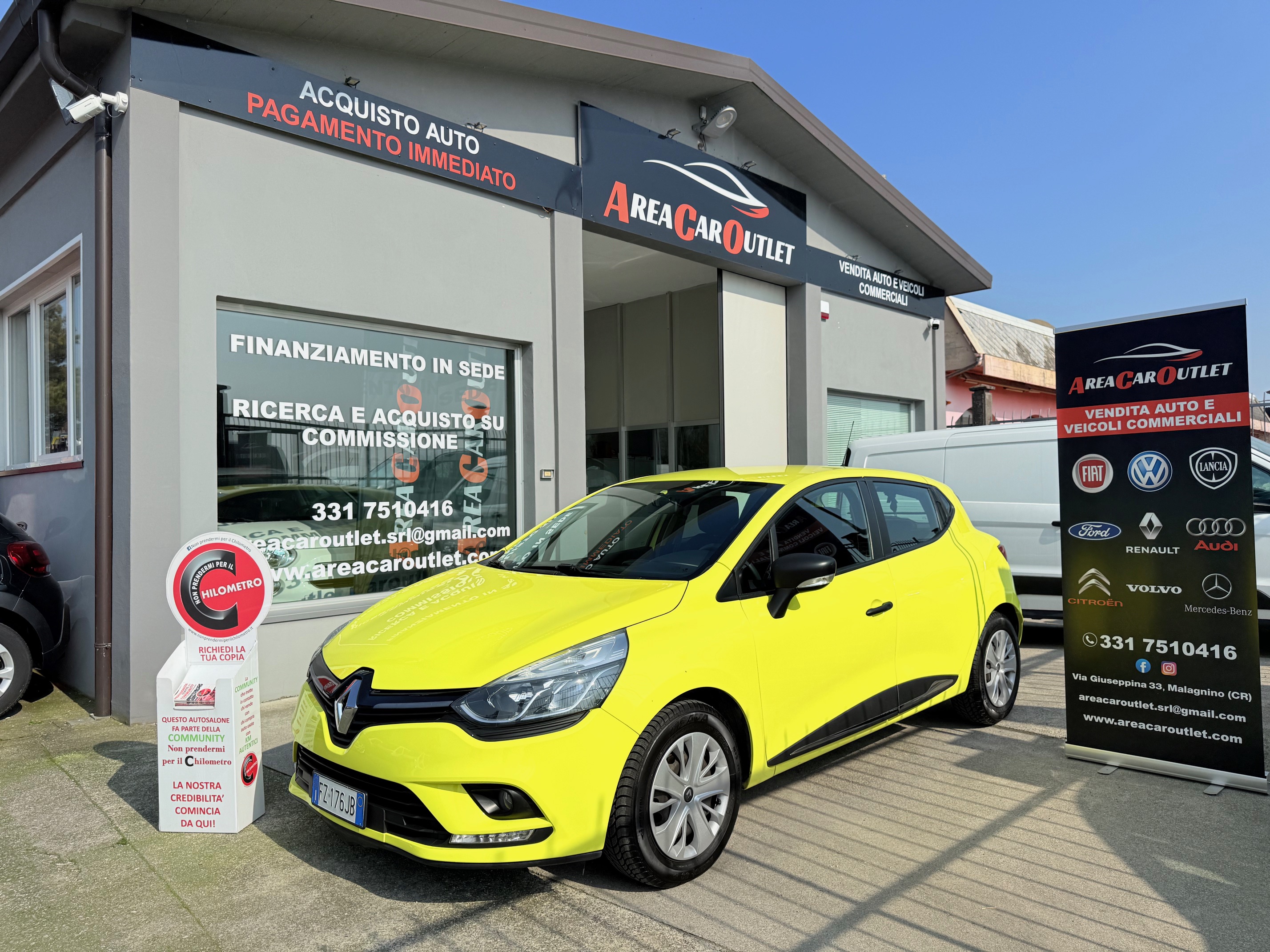 RENAULT CLIO 1.5 dci Business 75cv*GARANZIA 12 MESI*NEO PATENTATI*SENSORI PARCHEGGIO*NAVI